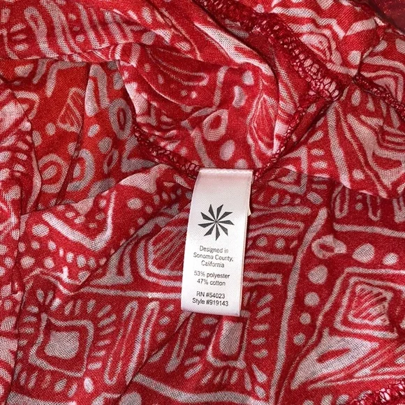 Athleta Hidden Lake Deep Red Firestone ombré long sleeve pullover top with hood - Picture 9 of 10